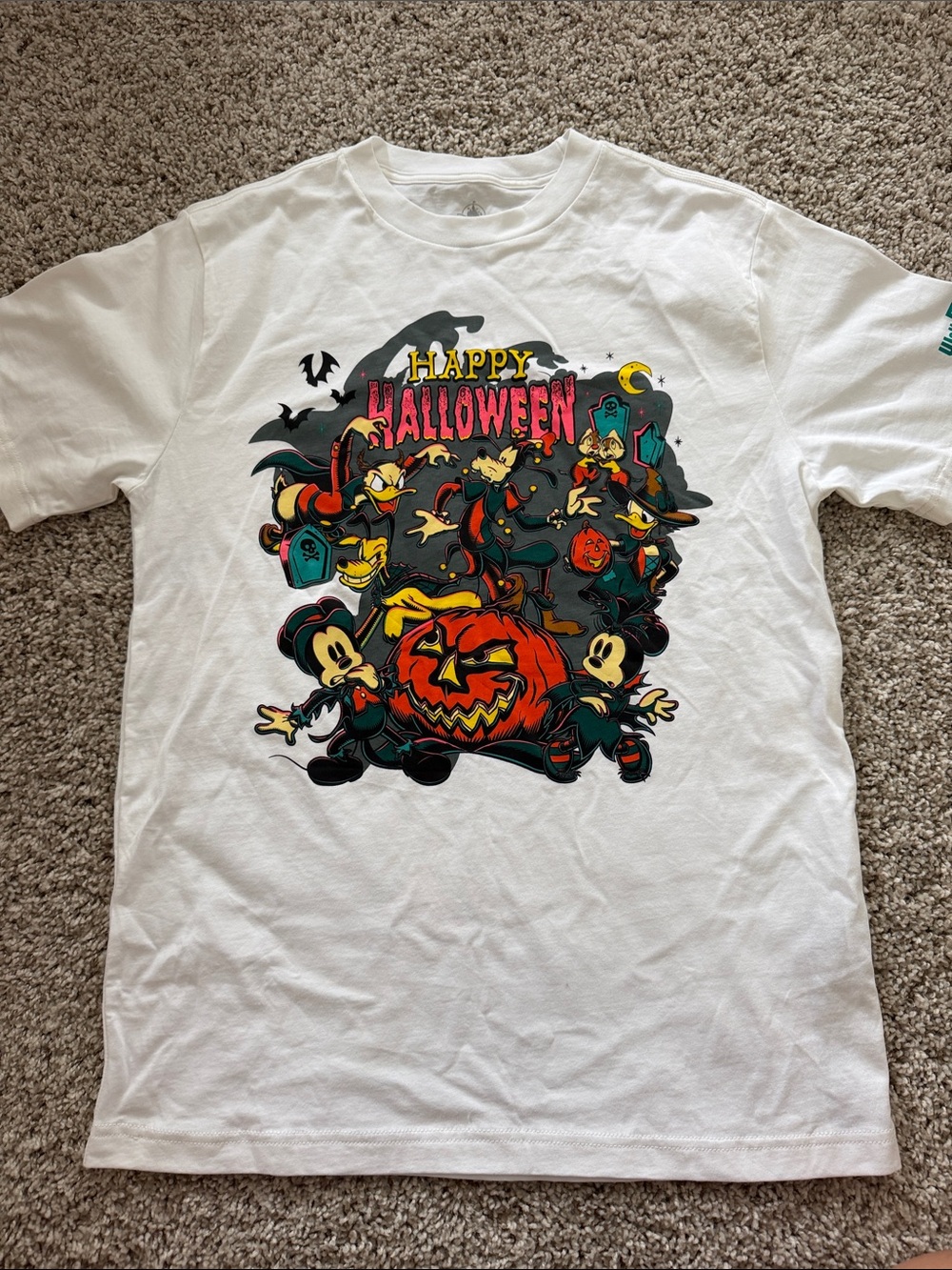 White Halloween Graphic Tee with Pumpkin Illustration